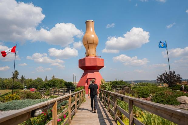 World's Largest Lamp.