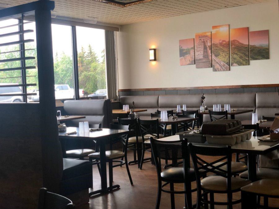 Dining room at Dragon City Buffet