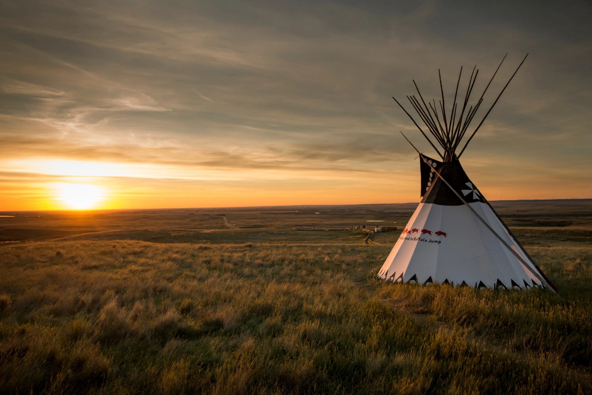 Scenic sunset of a tipi at Head-Smashed-In Buffalo Jump.