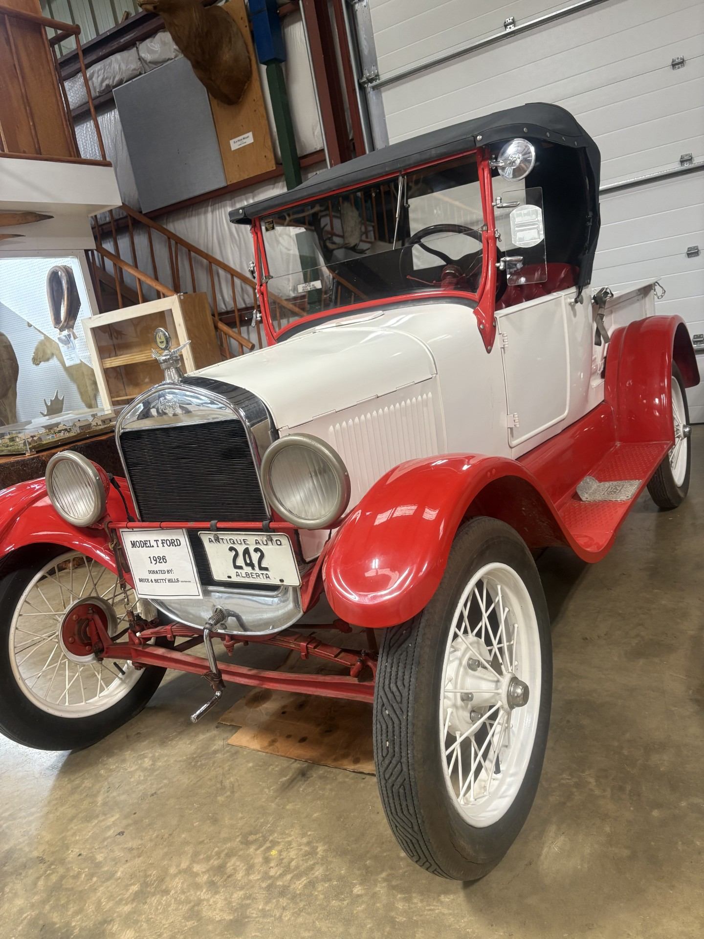 White and red antique Ford 1926 Model T truck