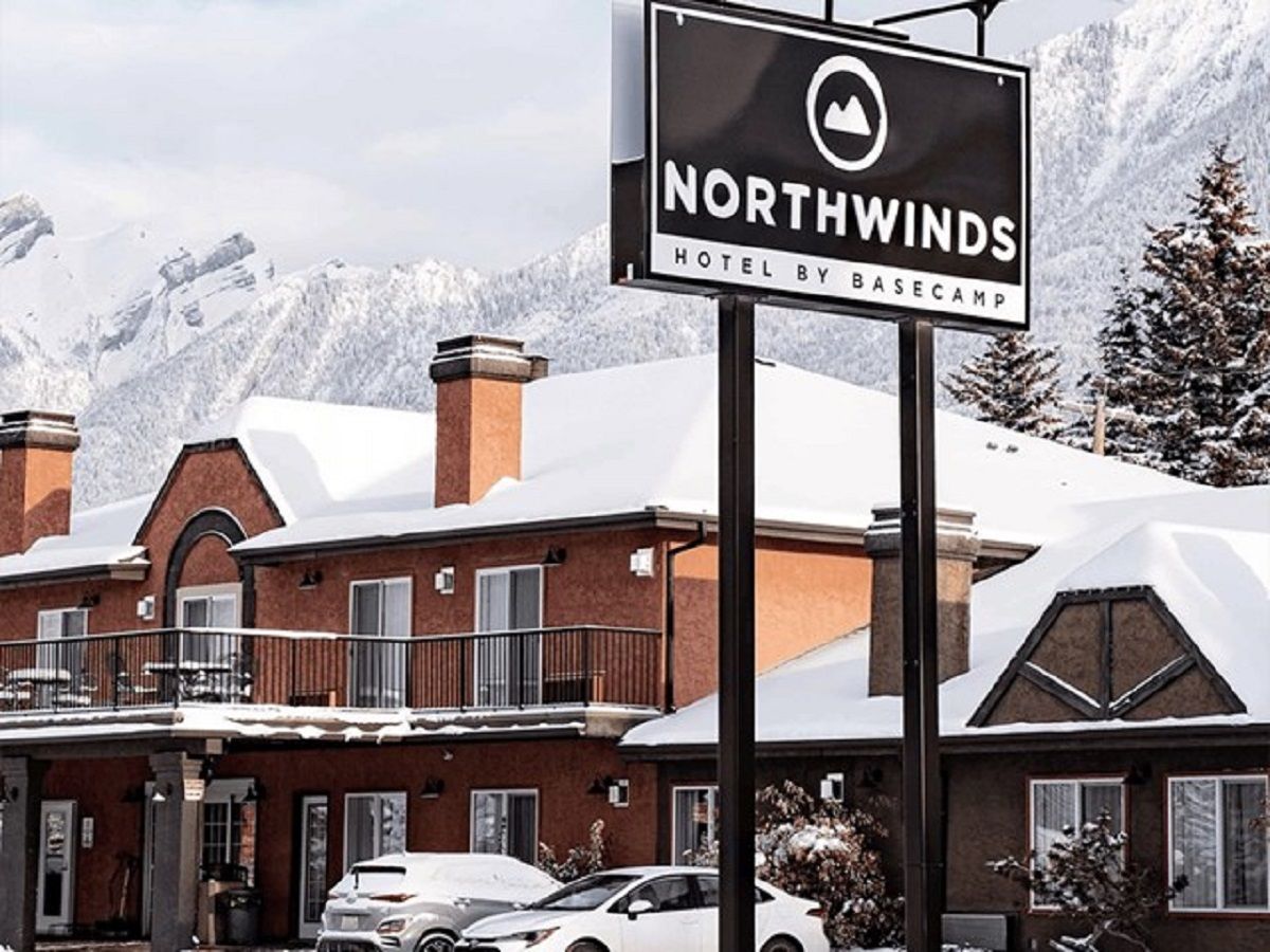 Northwinds Hotel Canmore | Canada's Alberta thumbnail