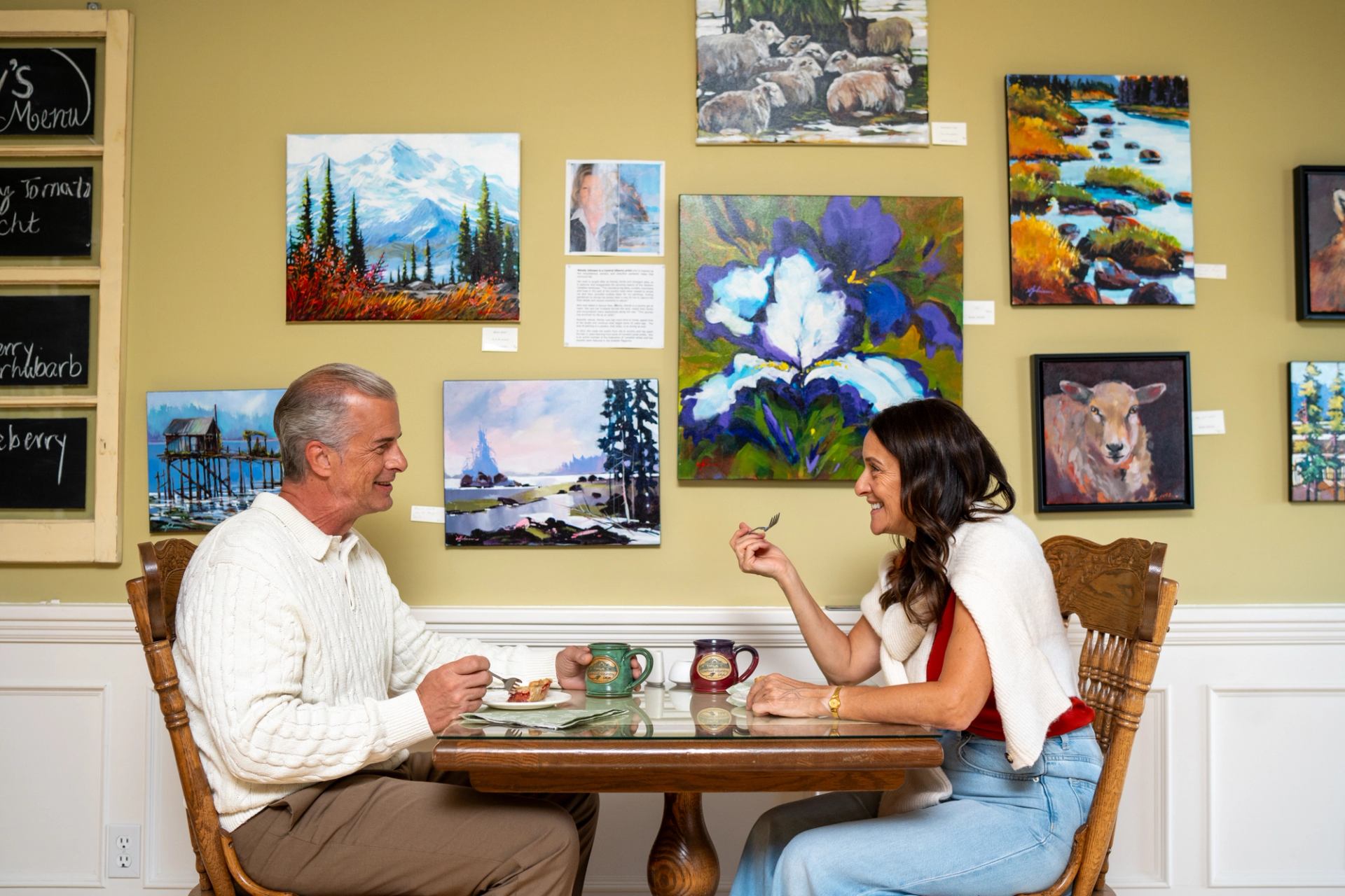 A couple emjoy pie at the Rosebud Country Inn.