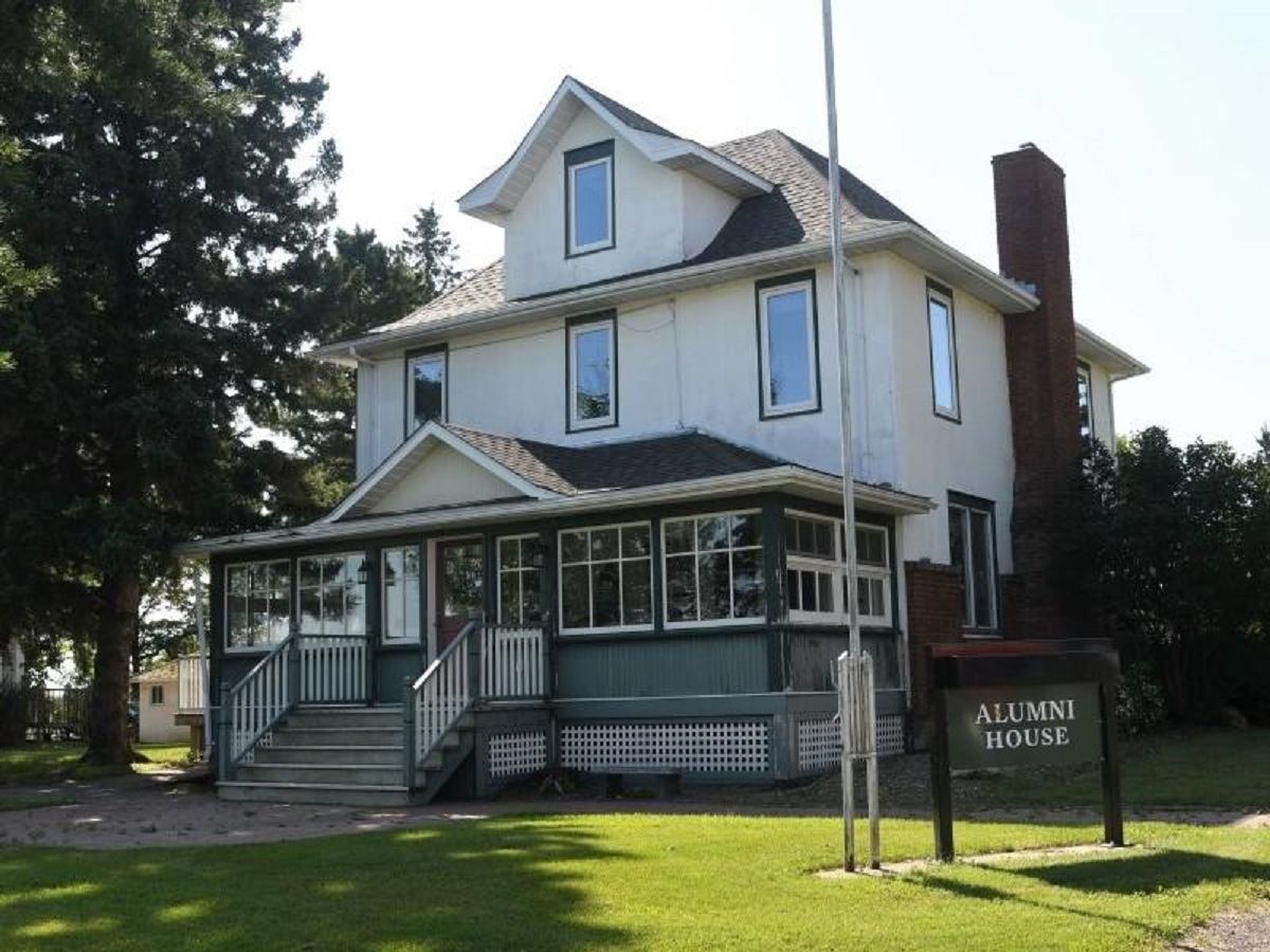 Lakeland College Alumni House | Canada's Alberta thumbnail