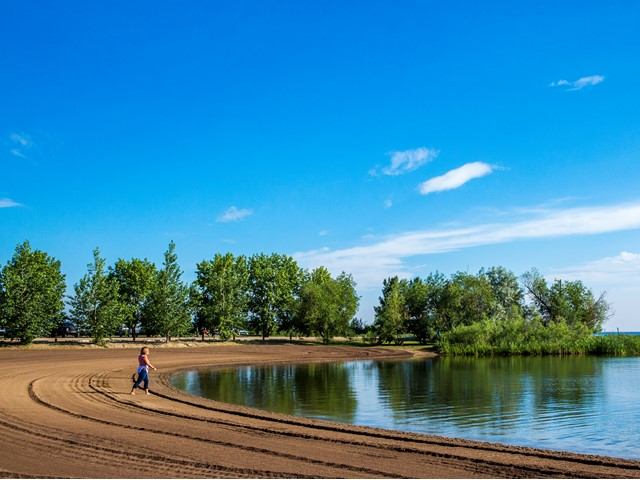 The beach area at Crawling Valley Campground