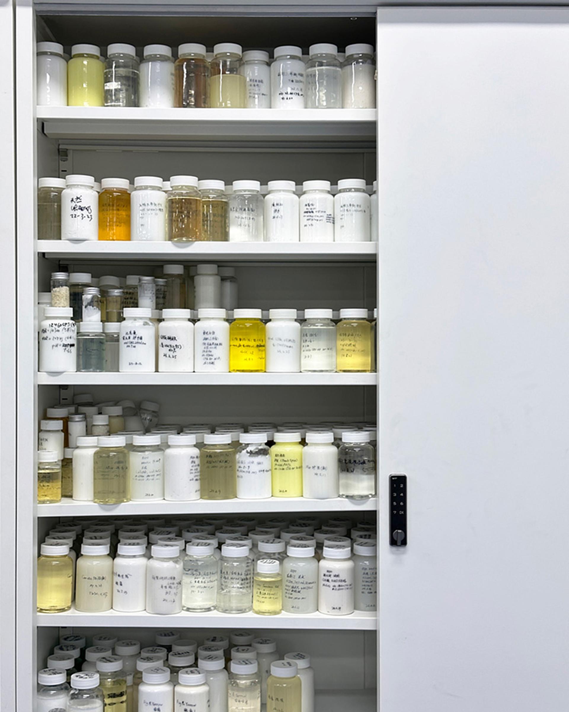 Hunter Amenities, Inside the Shantou Hunter Lab in China