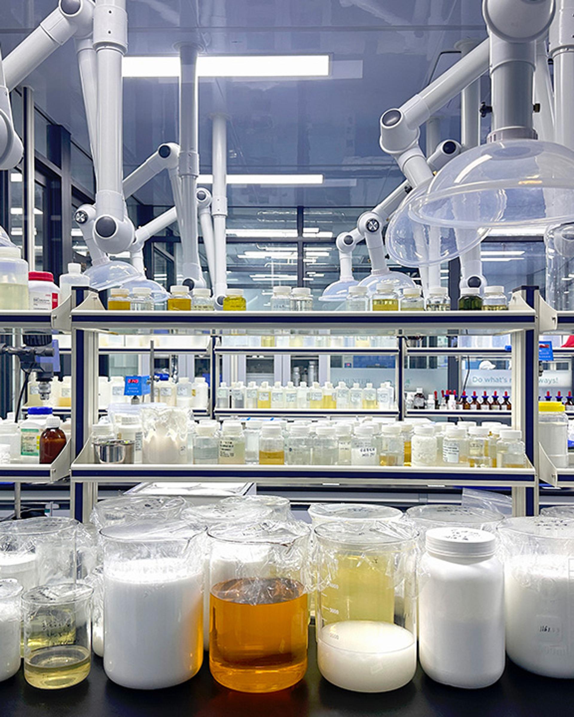 Hunter Amenities, Inside the Shantou Hunter Lab in China