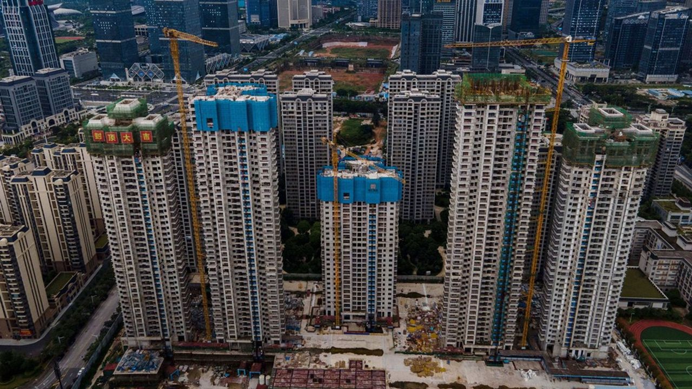 Hover prerender image 44