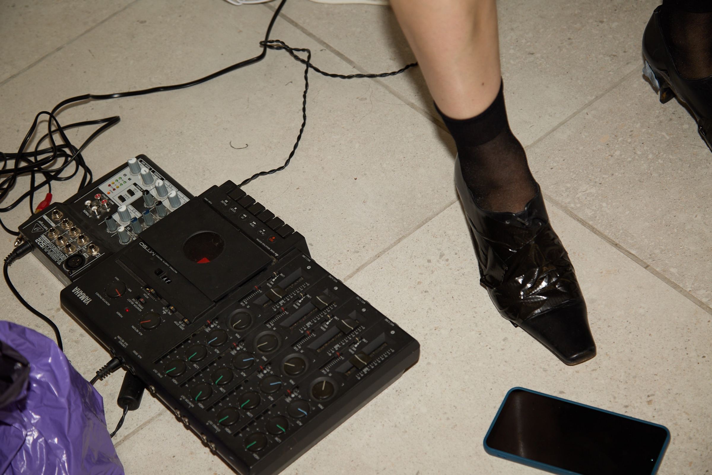 Hover prerender image 11