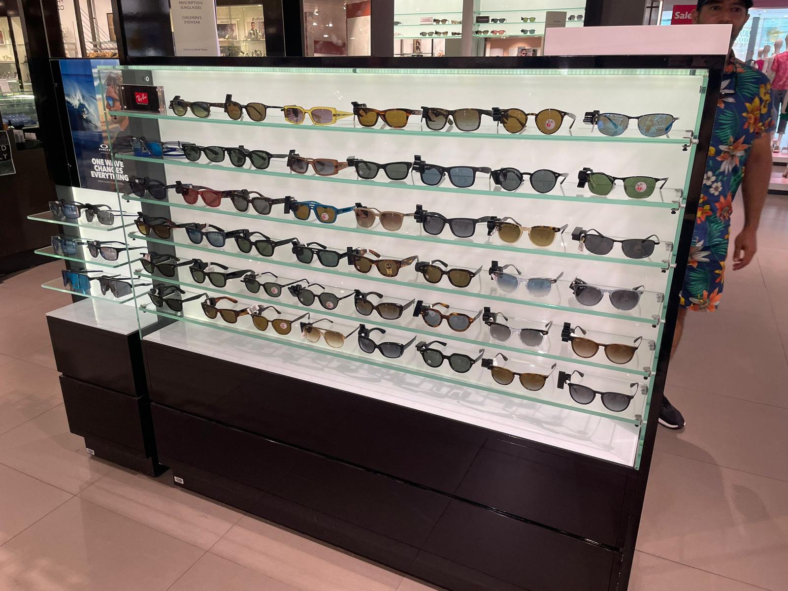 Hover prerender image 86