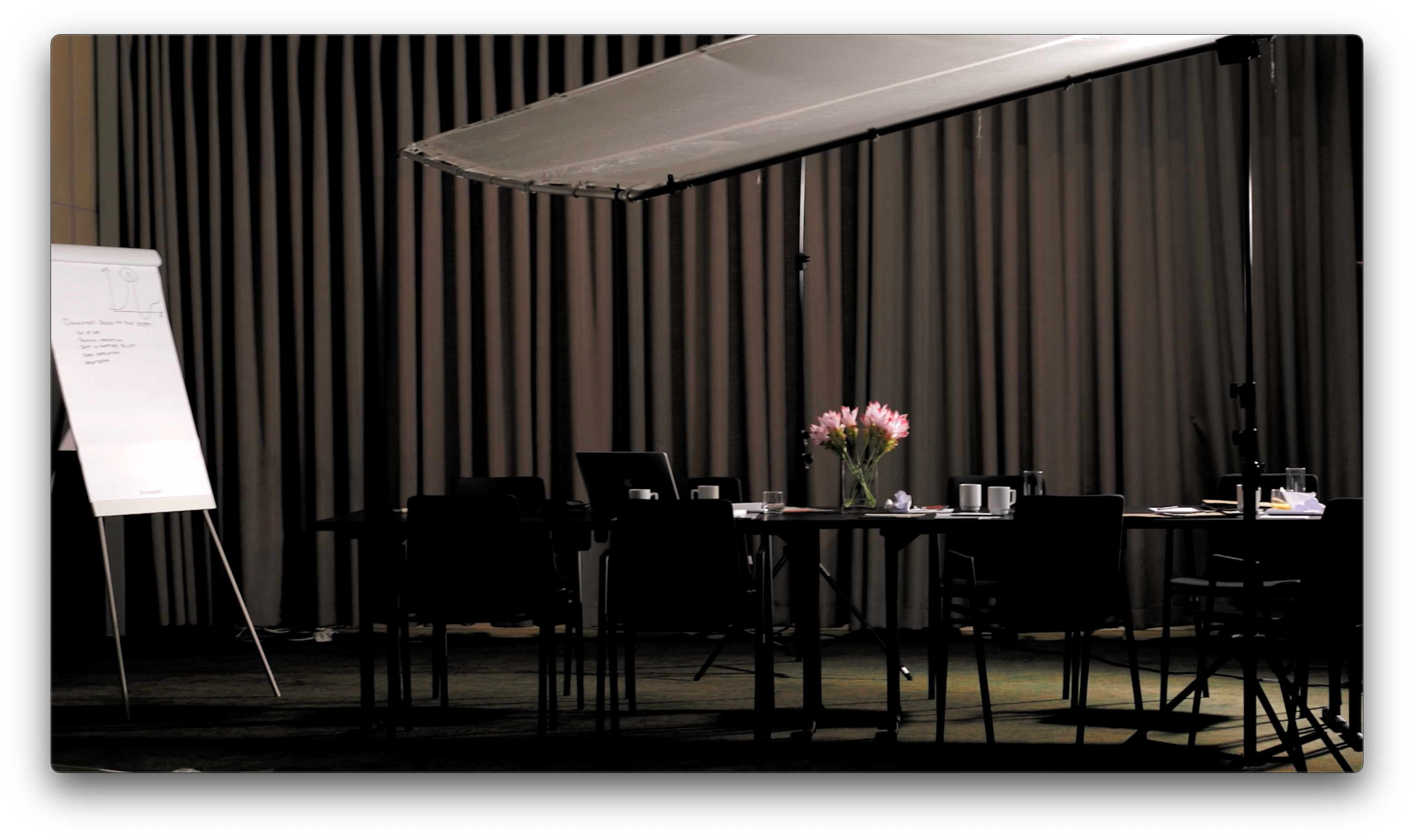 Hover prerender image 41