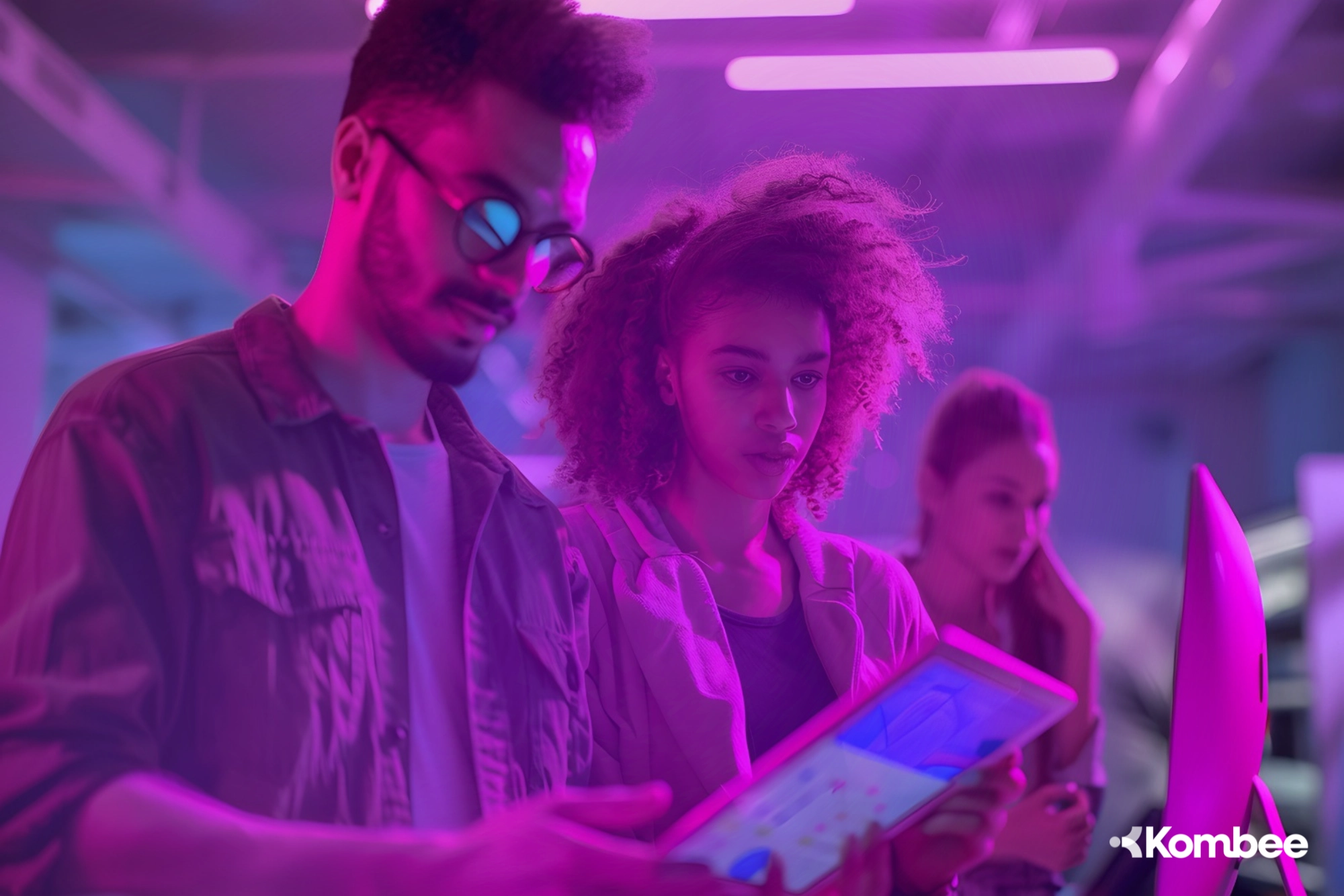 A Deep Dive into Kombee’s Headless E-commerce Services