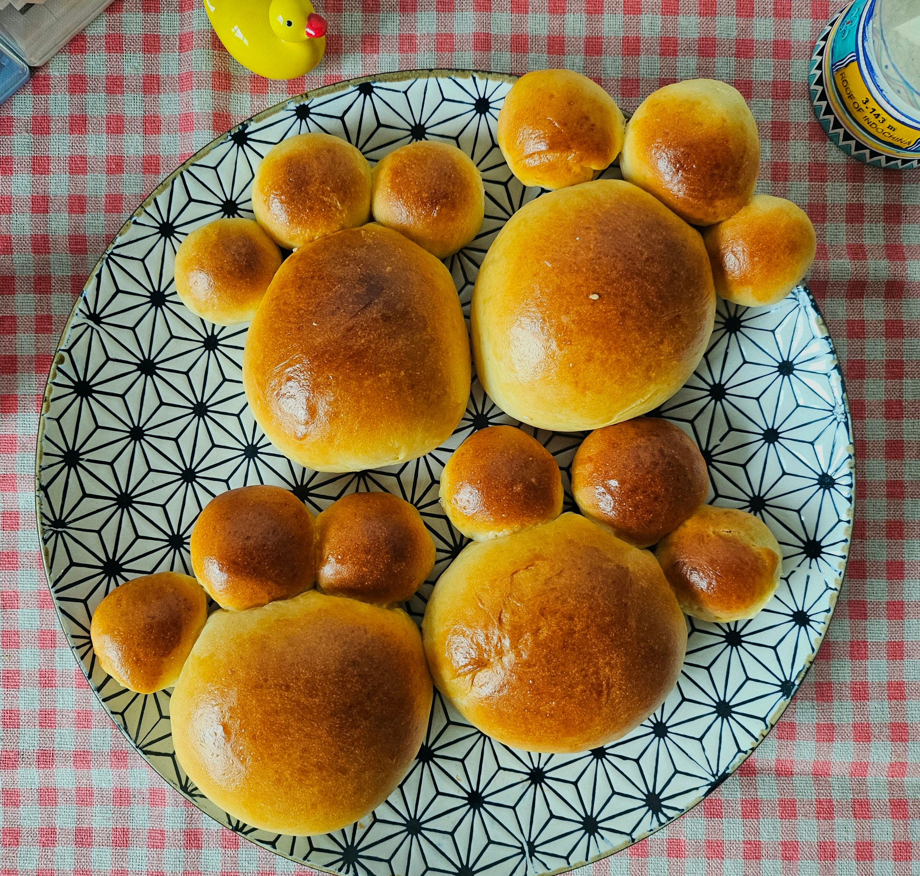 Bánh mì Neko