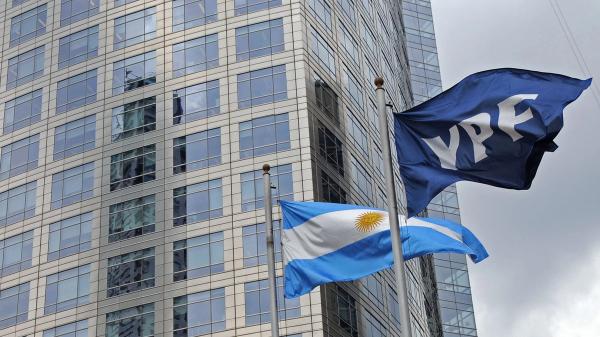 JP Morgan recomienda invertir en YPF por el potencial del sector energético argentino