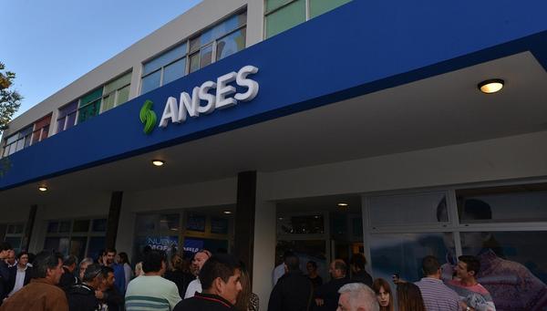 Anses ajusta jubilaciones, pensiones y asignaciones con un incremento del 2,21% en marzo