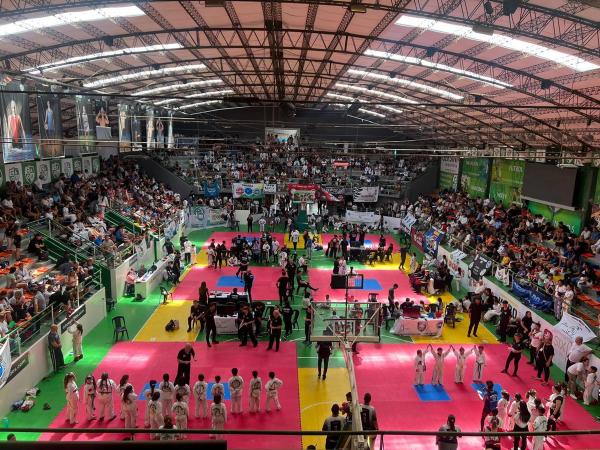 Gran cosecha de medallas para la AST en la Copa de la Costa de Taekwondo
