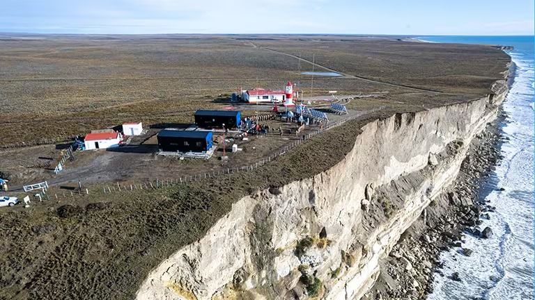 Argentina retirará los paneles solares tras la queja del presidente de Chile