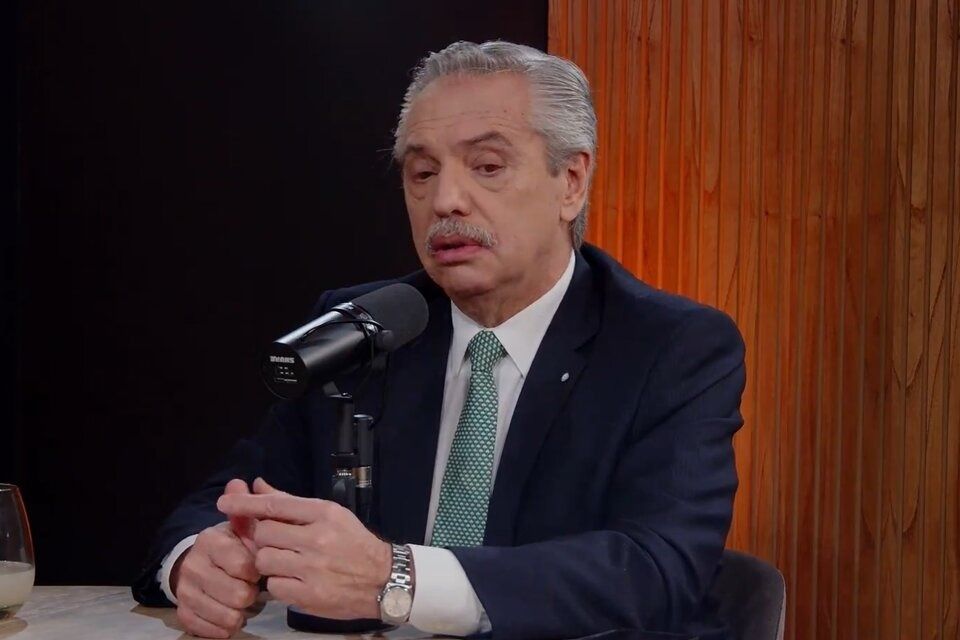 Alberto Fernández reclama que se eliminen la difusión de sus fotos y videos