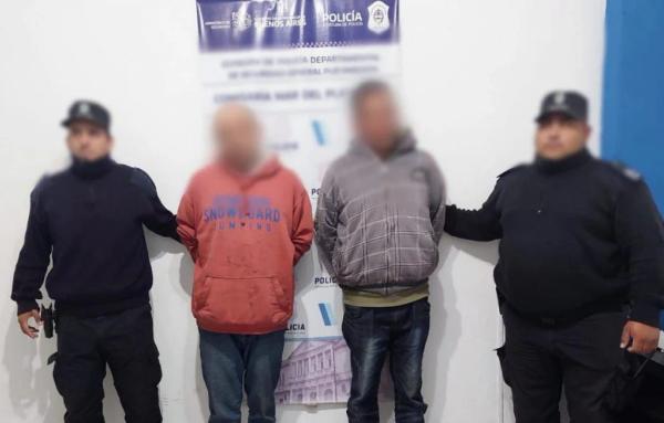 Cuatro cuidacoches fueron detenidos por amenazar a una pareja en la Plaza Mitre