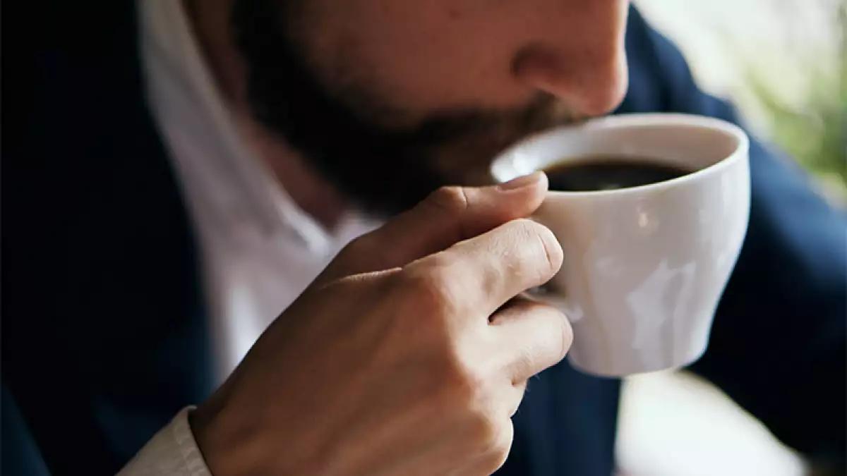 Cuánto café se debe consumir al día, según la Universidad de Oxford