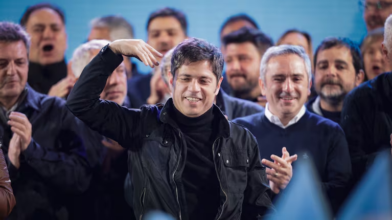 Intendentes del peronismo le marcaron prioridades a Kicillof: “No puede faltar comida, balas ni remedios”