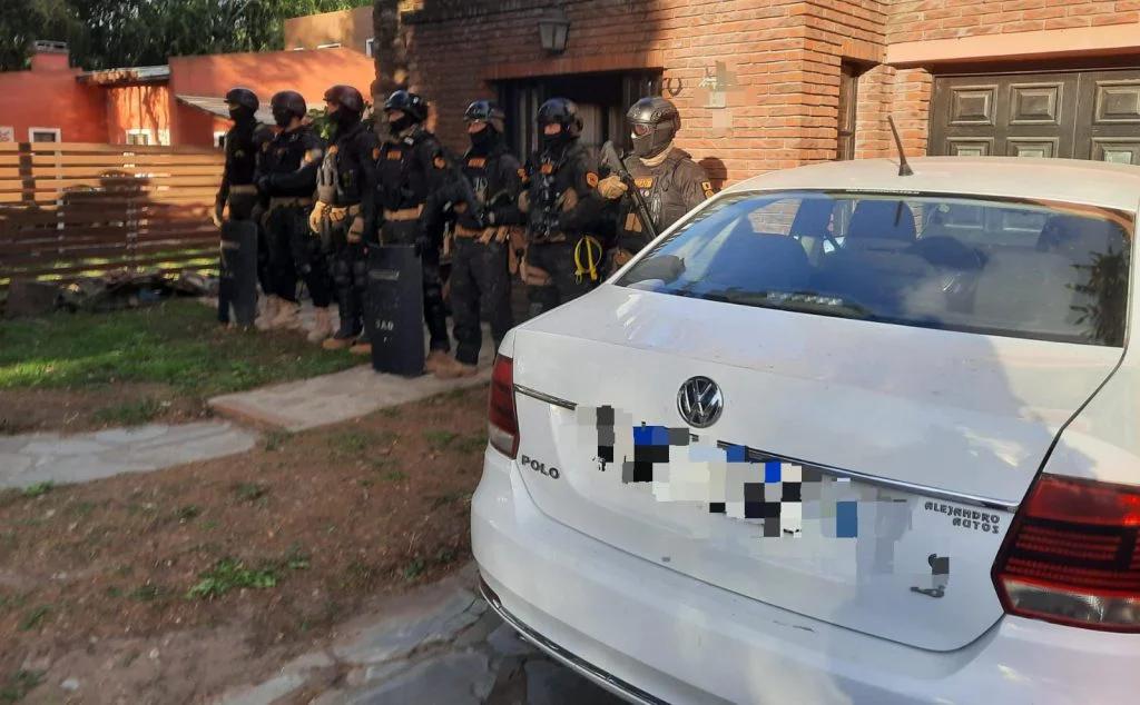 Amenazó al chofer de un colectivo con un arma  tras una discusión de tránsito 
