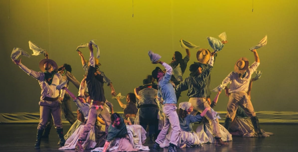 La Compañía Mazorca presenta “Por Amor” el 18 de abril en el Teatro Roxy con nueve parejas en escena