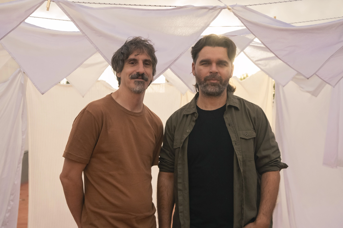 Juan Rosasco en Banda homenajea a Madres y Abuelas con una nueva canción: “Tu revolución”