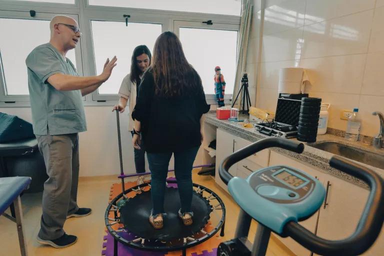 Nuevo consultorio de kinesiología se incorpora al Programa de Salud y Deporte: dónde y cómo funciona