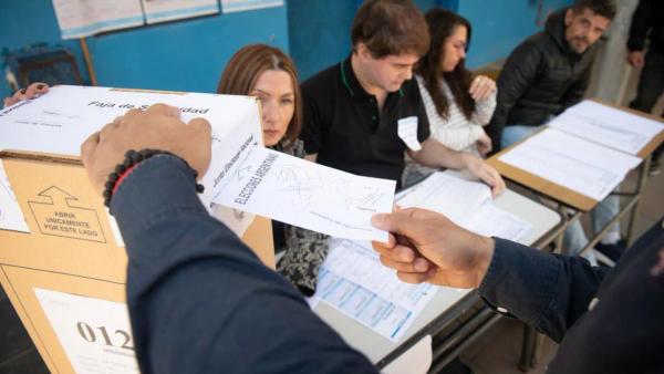 Elecciones bonaerenses: autoridades de mesa cobrarán hasta $80 mil por jornada