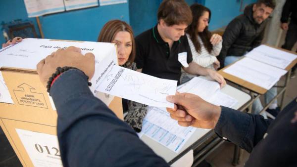 Elecciones bonaerenses: autoridades de mesa cobrarán hasta $80 mil por jornada