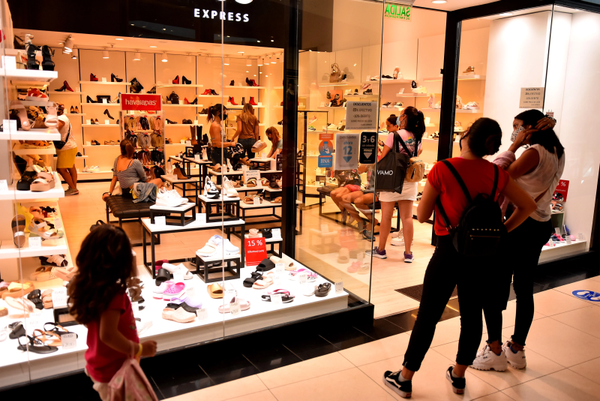 El 42,9% de los comercios aseguró que empeoró su situación y la baja en ventas profundiza la crisis