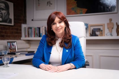 Cristina Kirchner criticó la gestión de Javier Milei: "La realidad se impone sobre las teorías extravagantes"