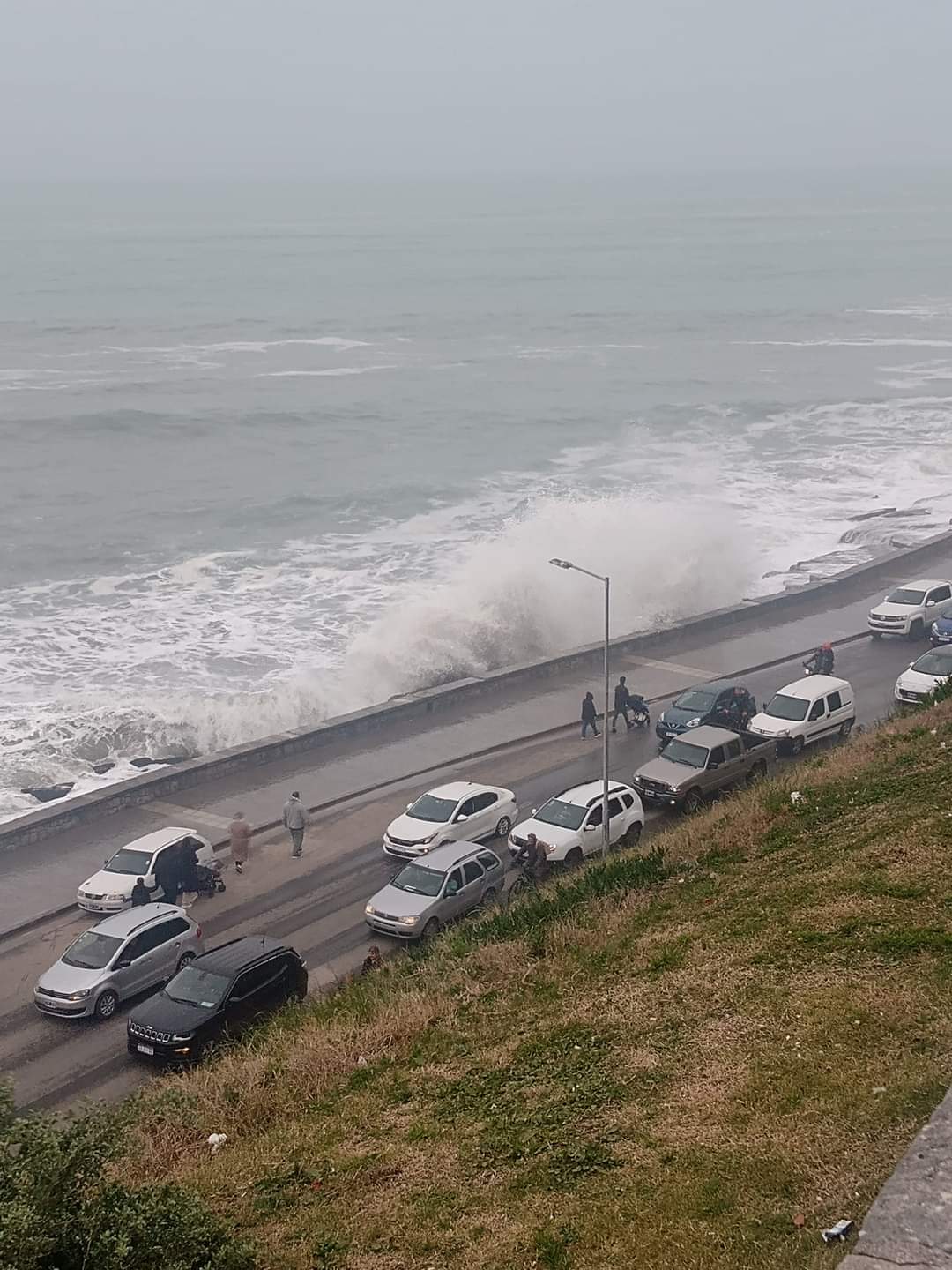 Nueva ciclogénesis en Mar del Plata: frío, viento y lluvias hasta el sábado