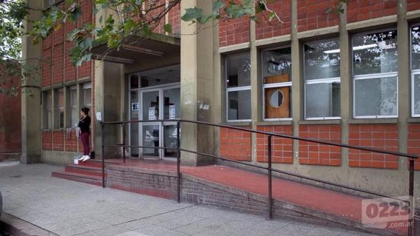 Un niño fue internado tras recibir un disparo mientras jugaba