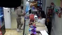 “Quedate quieta, no te hagas la boluda”: asaltaron a una empleada de un kiosco a punta de pistola