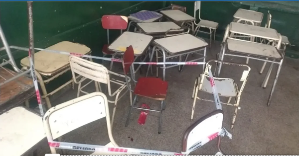 Terror en el aula: una chica fue atacada con un cuchillo