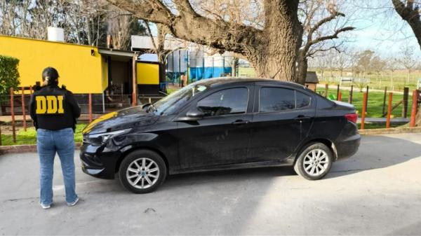 Avance clave en el robo de San Carlos: secuestran el auto de los delincuentes