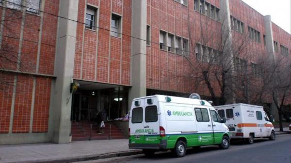 Un adolescente de 13 años fue apuñalado por su primo con una cuchilla y se encuentra estable