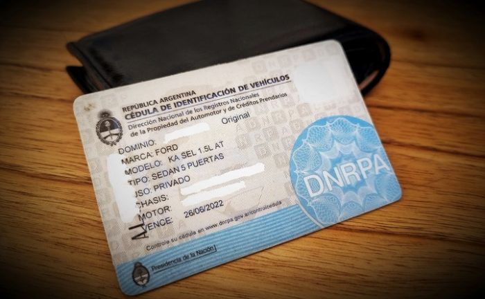 La cédula azul dejó de ser obligatoria para conducir vehículos