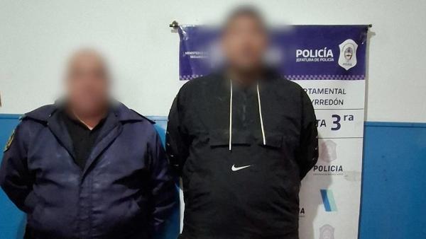 Cayeron cuatro hombres que usaban un inhibidor de señal para robar