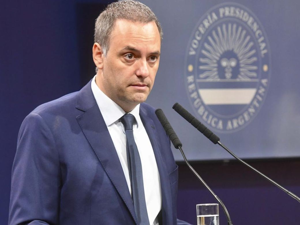 Adorni habló sobre las declaraciones del Papa