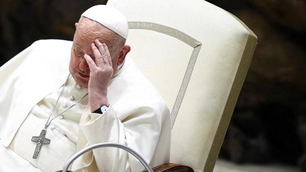 El papa Francisco sufrió nuevos episodios de insuficiencia respiratoria pero se mantiene estable
