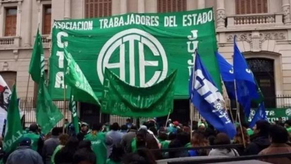 ATE llamó a un paro nacional y advirtió que los salarios “están en caída libre”