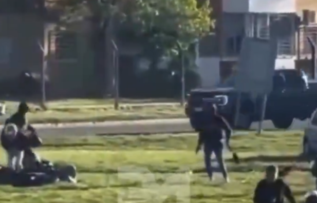 Violencia en la calle: roban moto y disparan a una pareja en Ezeiza