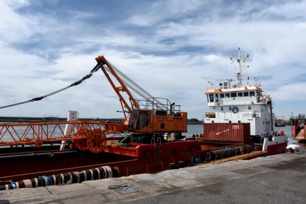 El buque “Omvac Diez” arribó a Mar del Plata para el dragado del Puerto: inversión de 6,5 millones de dólares