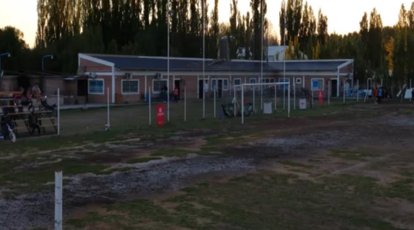 Tragedia en Río Negro: un nene de 11 años murió tras caerle un arco metálico