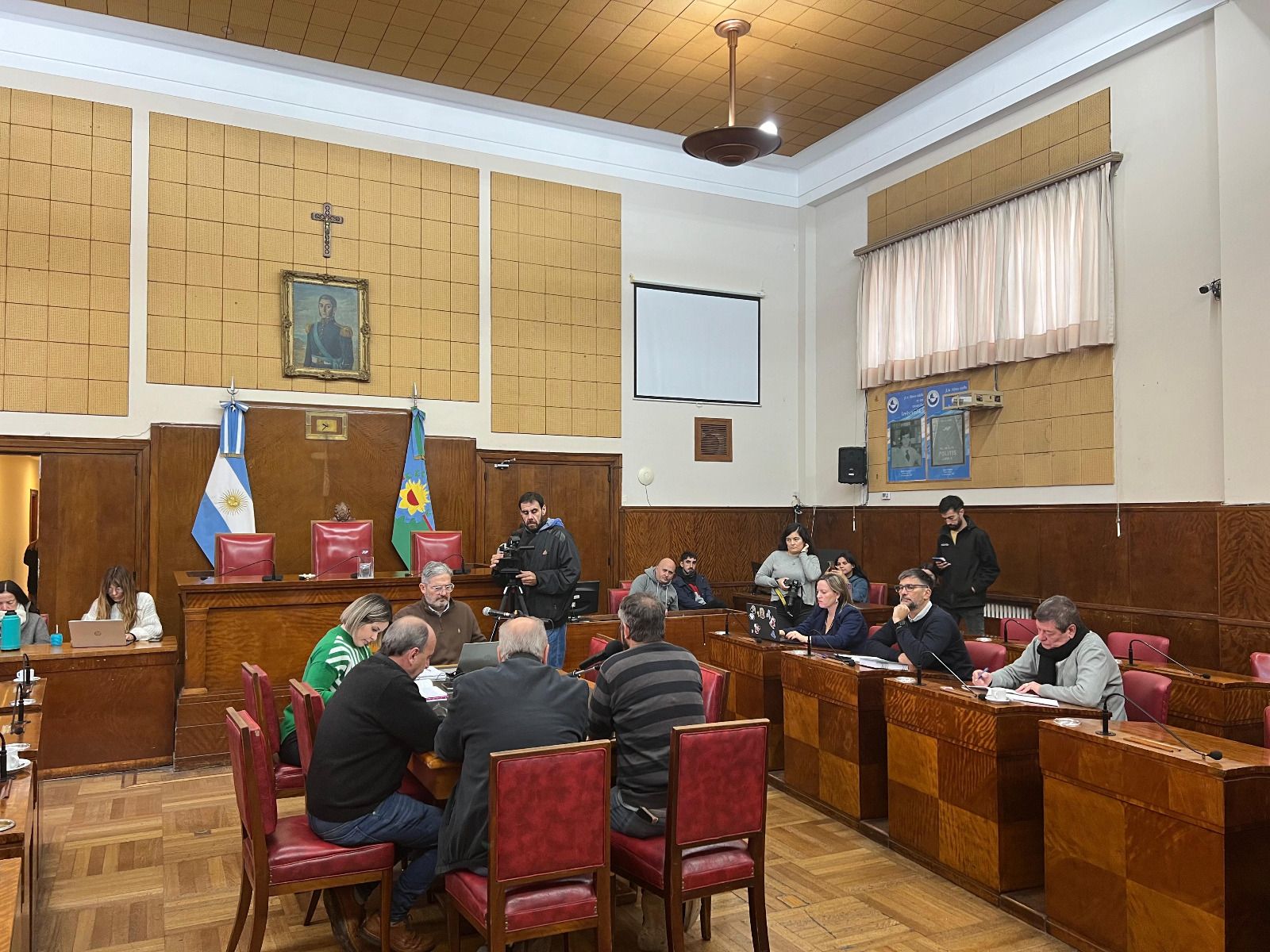 Aumento de taxis y remises: le piden al Ejecutivo municipal estudios de costos para aumentar las tarifas