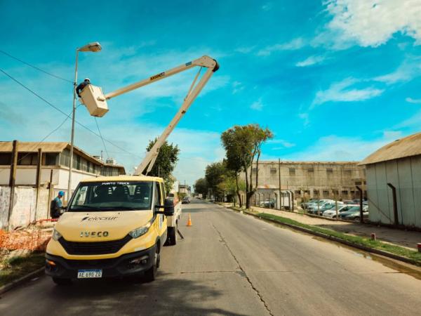 Avanza la modernización del alumbrado público en distintos barrios de Mar del Plata