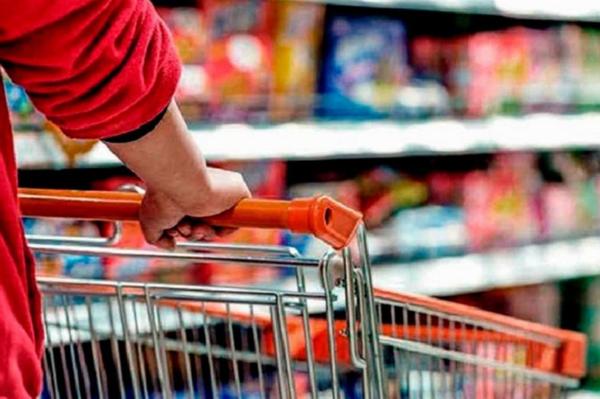 Una familia tipo en Mar del Plata necesitó más de $820.000 en junio para alimentarse