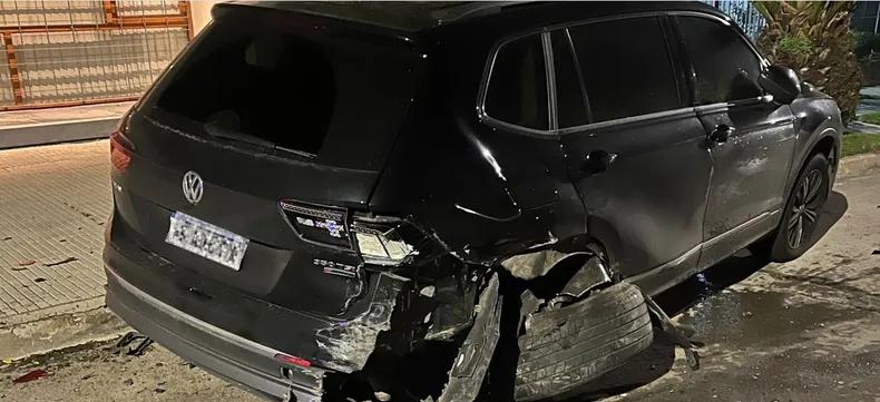Imprudencia al volante: manejaba borracho y chocó contra una camioneta estacionada 